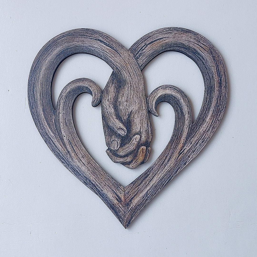 Hand-in-hand Heart Wall Decor Decorative Art Piece Gift Item Craft Ornament Wooden Hanging Decoration