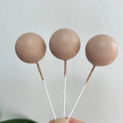 Faux Balls Cake Decoration