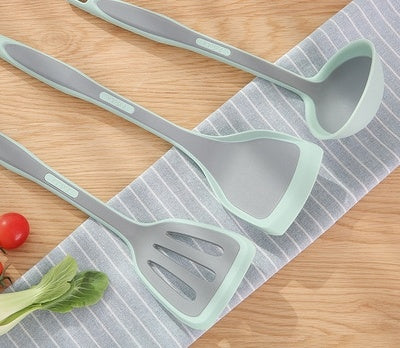 Three-piece kitchen silicone spatula