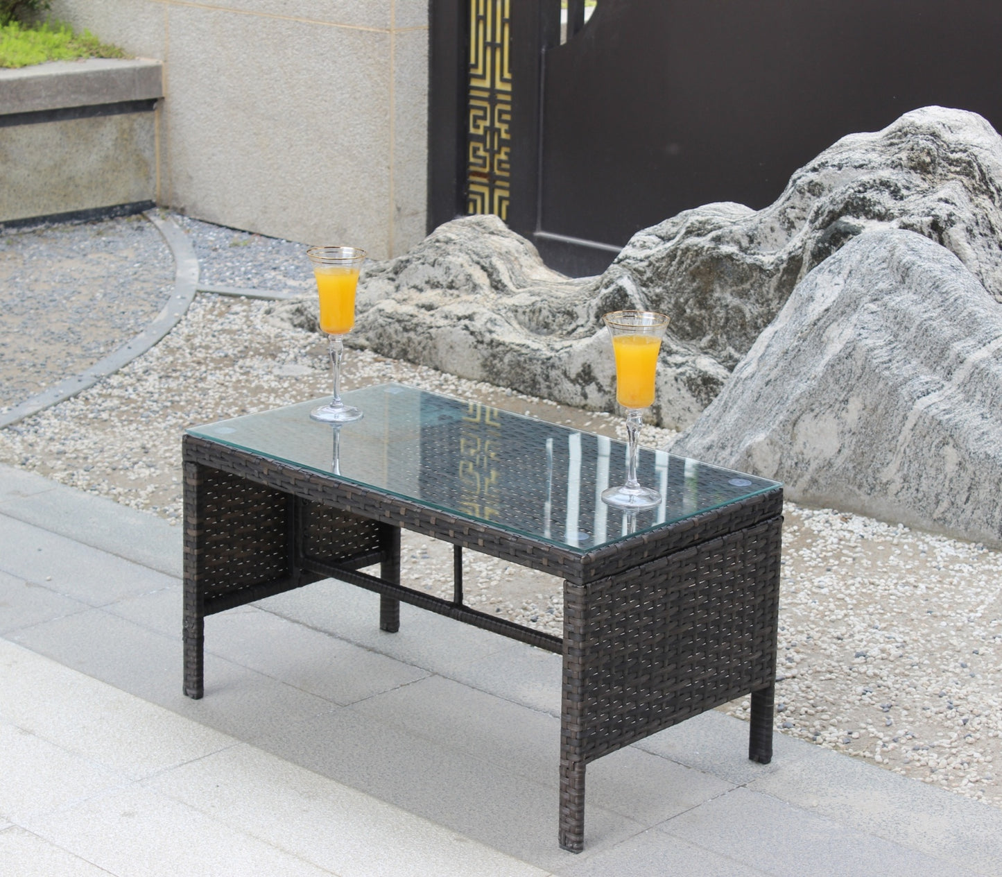 Outdoor Patio Furniture 1 Coffee Table With Clear Tempered Glass