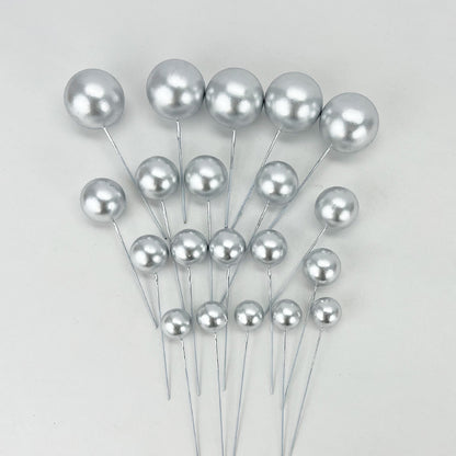Faux Balls Cake Decoration