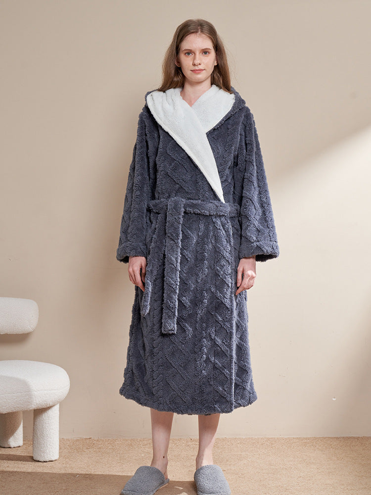 Plush Thickened Coral Velvet Fashionable Bathrobe