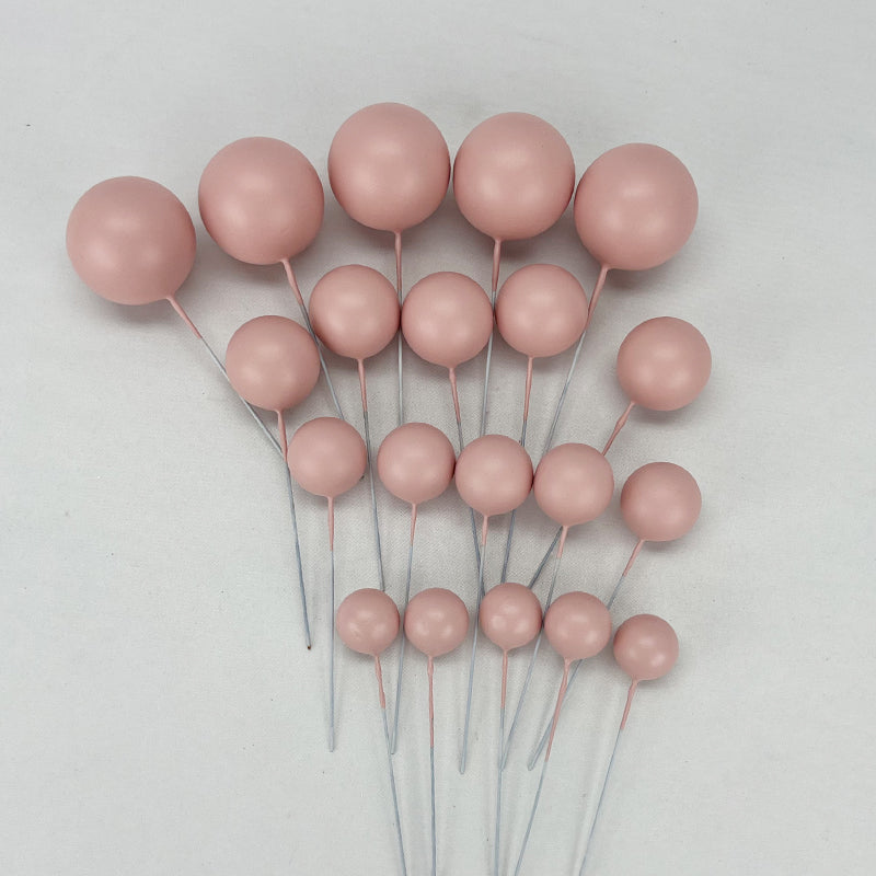 Faux Balls Cake Decoration