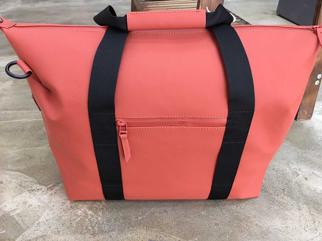 Shoulder bag fitness carry on bag