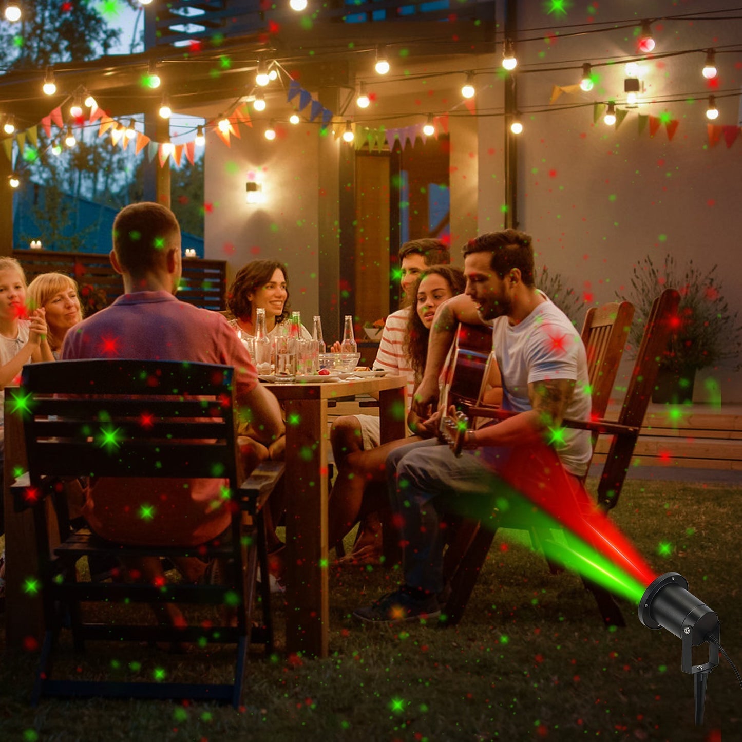 1Pc Outdoor Laser Projector Light Red And Green Projection Light With 3 Modes 12 Speeds 6Hrs Timer IP44 Waterproof Firefly Landscape Light For Christmas Halloween Holiday New Year