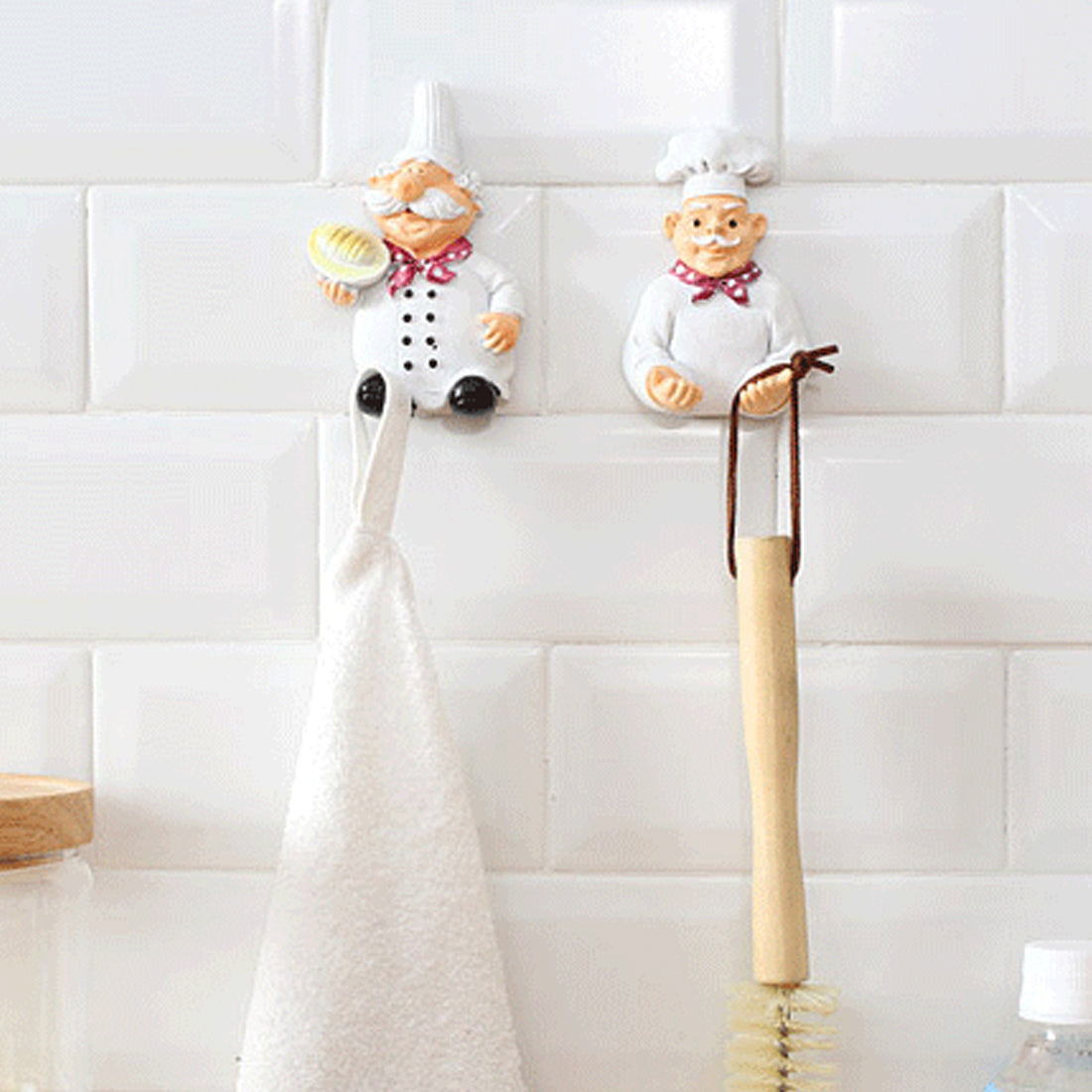 Punch-free seamless adhesive hook multi-function creative cartoon chef hook hook kitchen bathroom supplies
