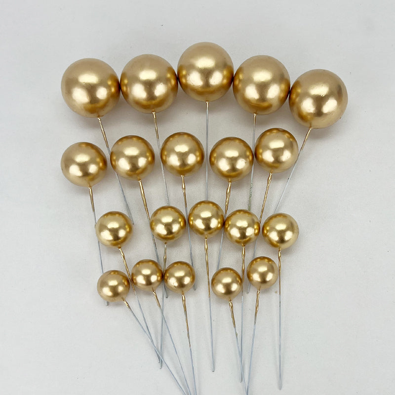 Faux Balls Cake Decoration