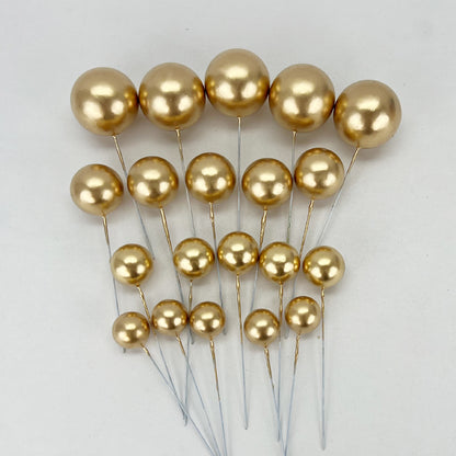 Faux Balls Cake Decoration