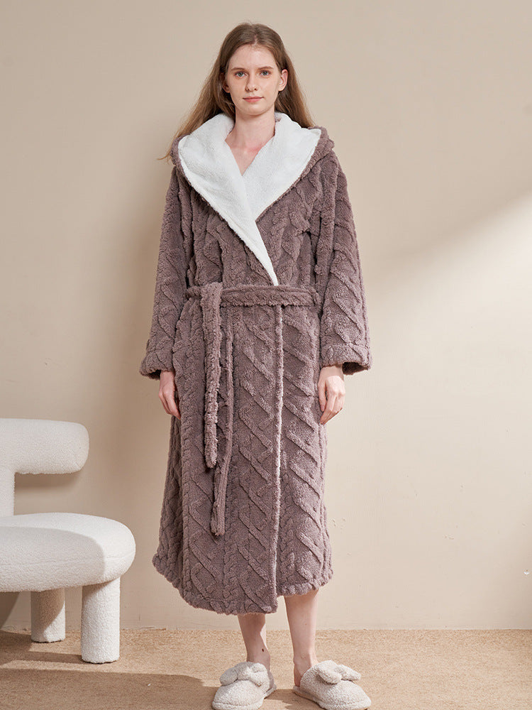 Plush Thickened Coral Velvet Fashionable Bathrobe