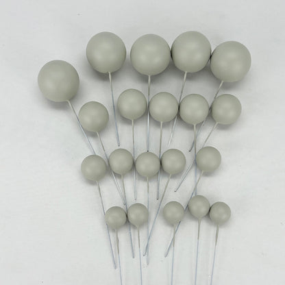 Faux Balls Cake Decoration