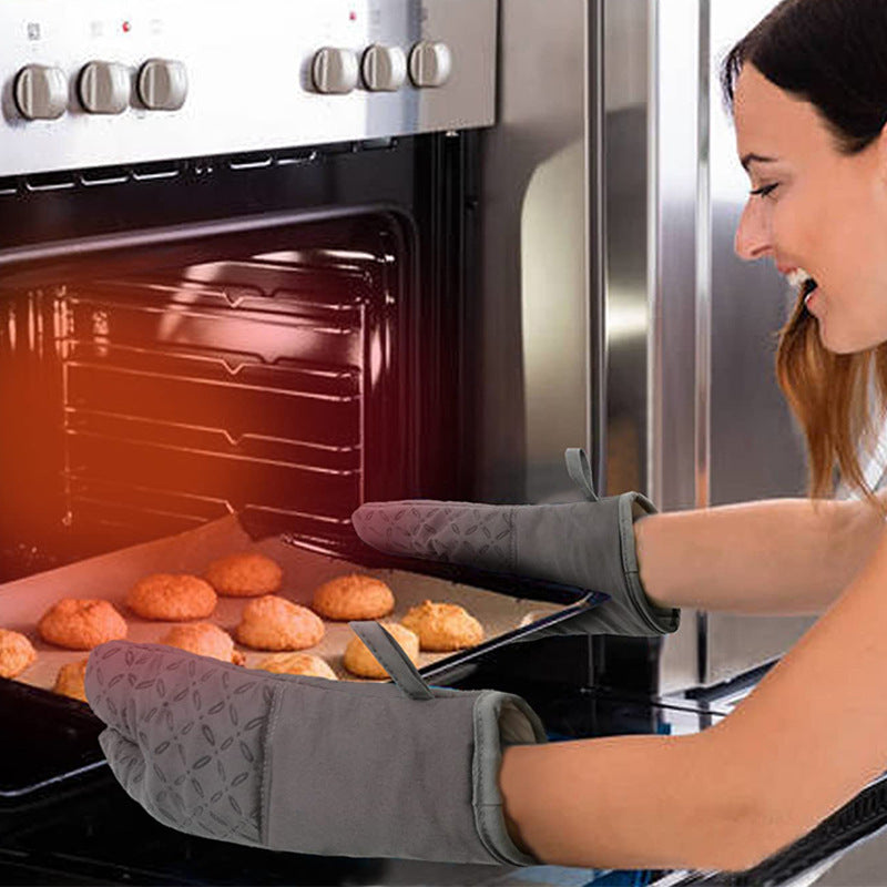 Kitchen Anti-slip Heat Insulation Silicone Thickened Gloves Microwave Oven High Temperature Resistant Baking